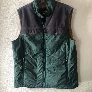 PrAna Men’s corduroy green puffer Vest